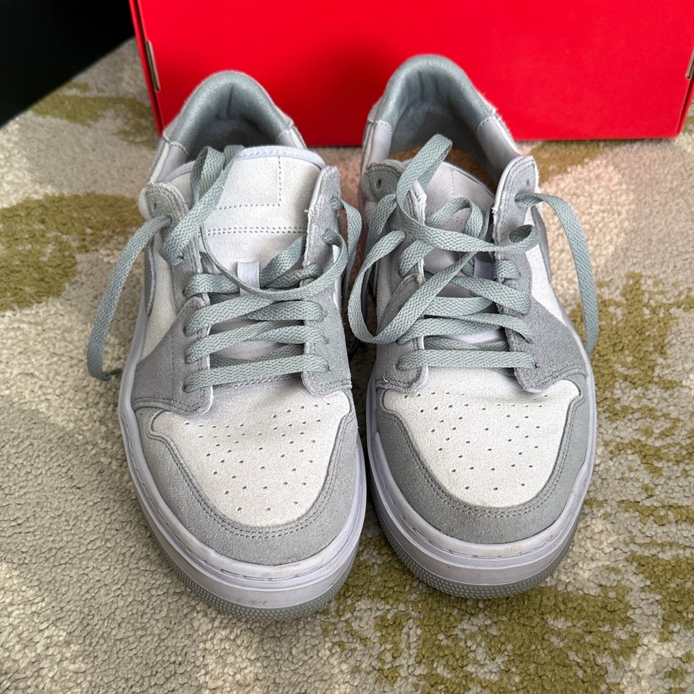 Nike Women's Sneakers - lavender and Gray